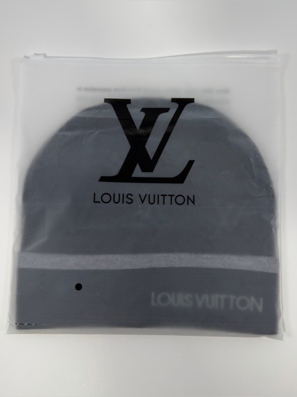 Louis Vuitton Néo Petit Damier Beanie - Picture 5 of 6